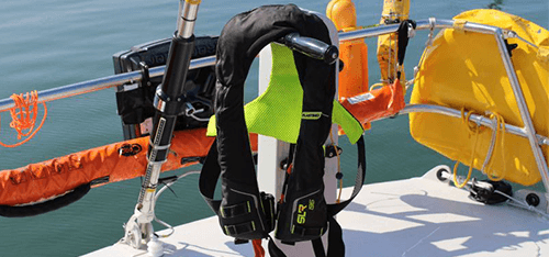 Comptoir Nautique : la sécurité un indispensable en mer